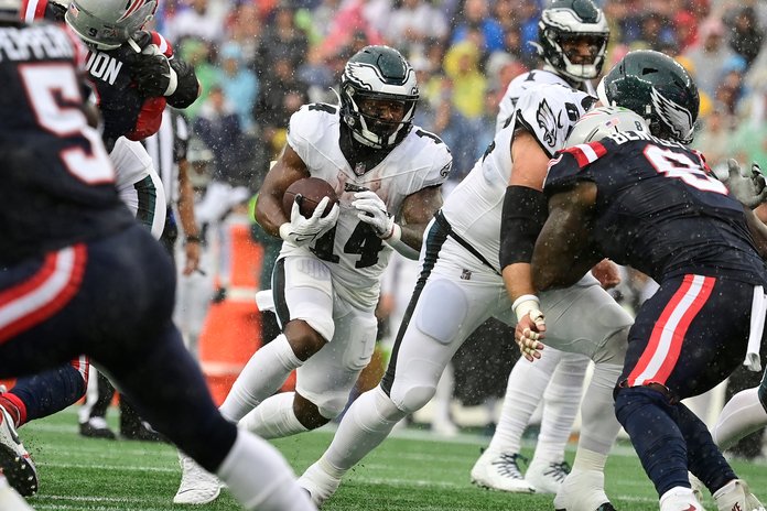 Kenneth Gainwell Fantasy Football: Is the Eagles running back a good draft  pick?