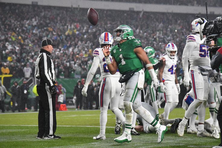 Jalen-Hurts-TD-Tush-Push-Eagles-Bills-Week-12-NFL-2023.jpg