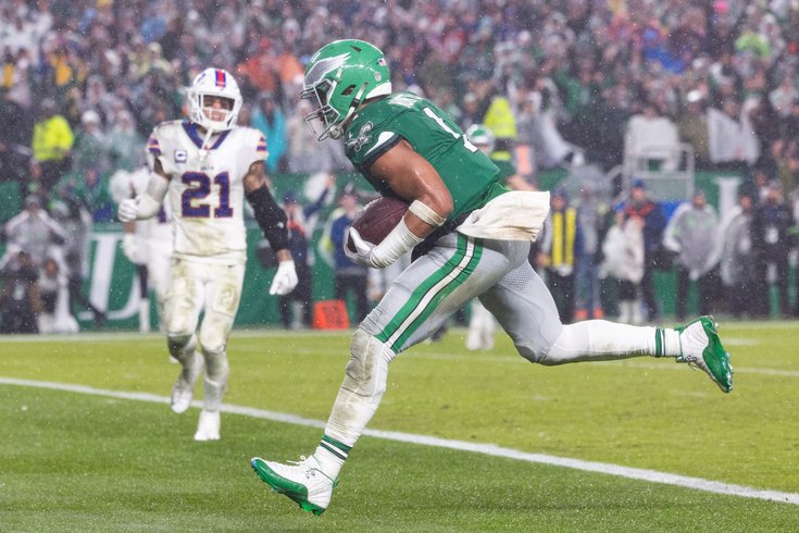 Jalen-Hurts-OT-Winner-Eagles-Bills-Week-12-NFL-2023.jpg