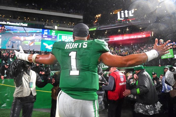 112623JalenHurts