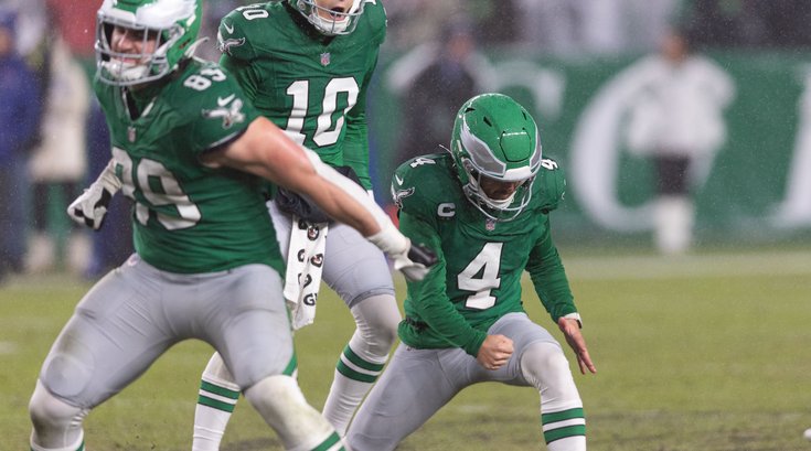 Jake-Elliott-Bills-Field-Goal-Eagles-Kelly-Green