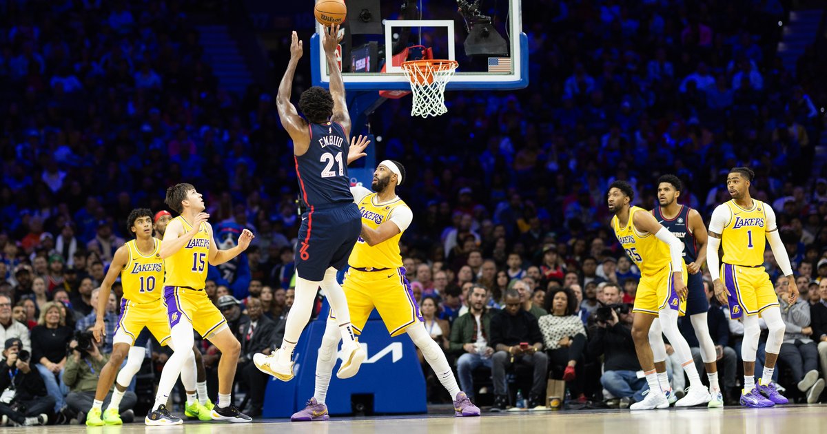 Instant observations: Joel Embiid posts triple-double, Sixers rout Lakers