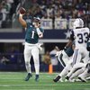 Jalen-Hurts-Throw-Eagles-Cowboys-12.10.2023-NFL.jpg