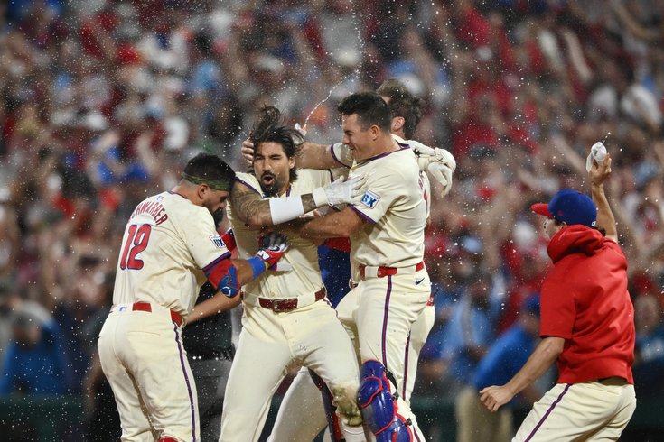 Phillies-Mets-NLDS-Game-2-celebrate_100724_USAT