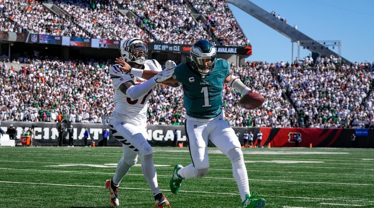 Eagles-Bengals-Jalen-Hurts-run_102724_USAT