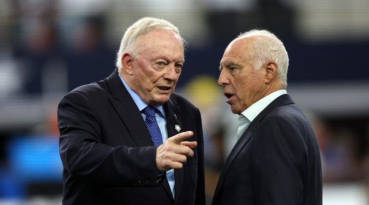 121925JerryJonesJeffreyLurie