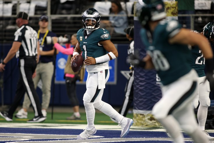 Eagles-Cowboys-Warmups-Jalen-Hurts-Week-10-NFL-2024.jpg