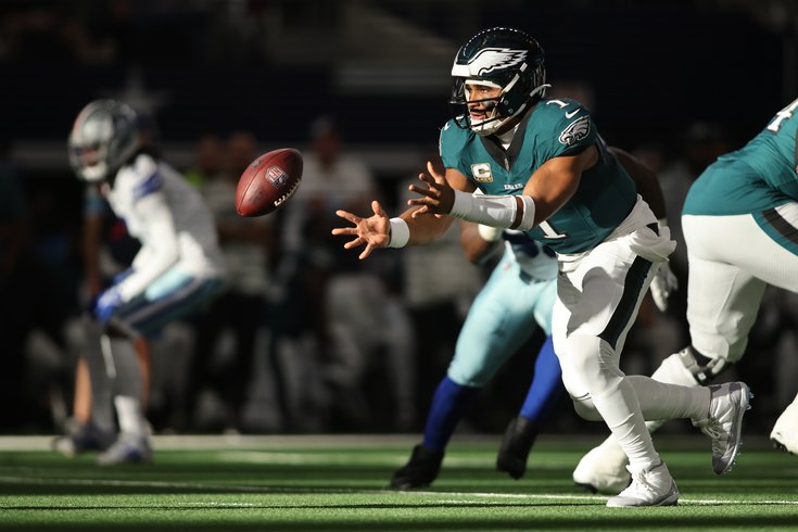 Eagles-Cowboys-Jalen-Hurts_111024_USAT