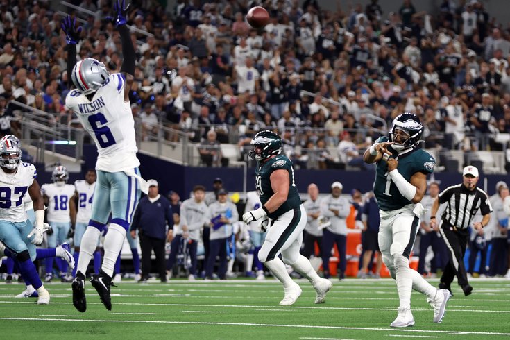 Jalen-Hurts-TD-Eagles-Cowboys-Week-10-2024-NFL.jpg