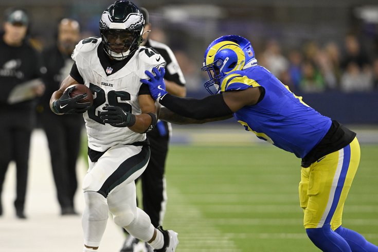 Saquon-Barkley-Run-OOB-Eagles-Rams-Week-12-NFL-2024.jpg