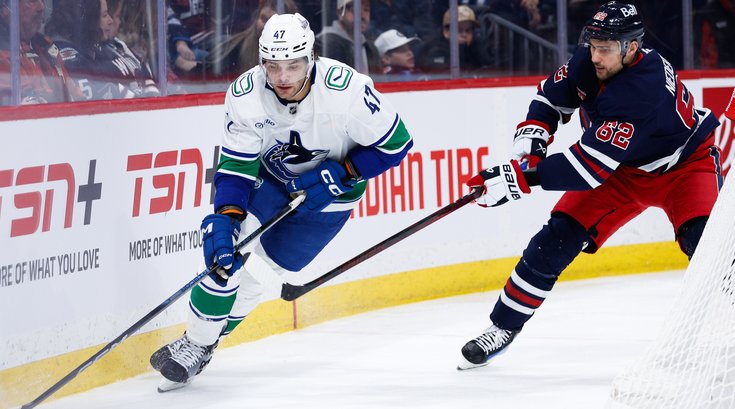Noah-Juulsen-Canucks-2024-25-NHL.jpg