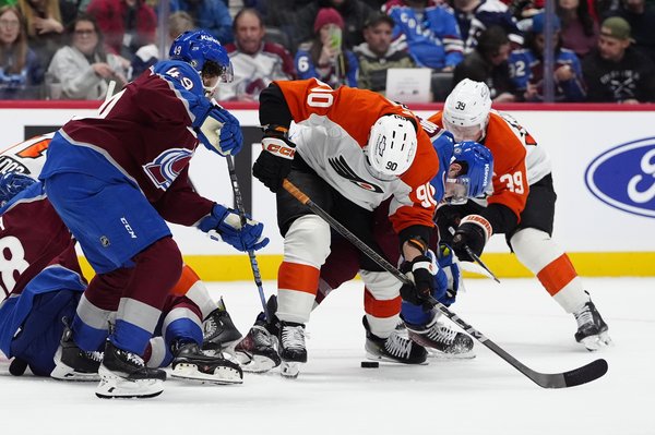 Anthony-Richard-Scramble-Flyers-Avalanche-2.2.24-NHL.jpg