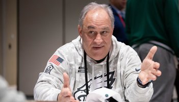 081025VicFangio