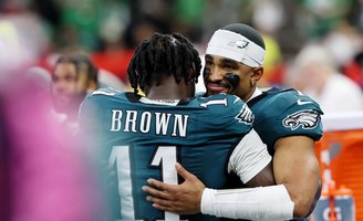 060226AJBrownJalenHurts