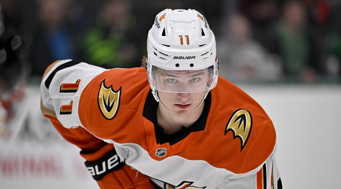 Trevor-Zegras-Ducks-3.18-25-NHL.jpg