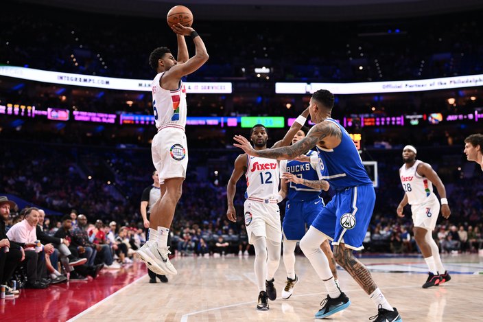 Quentin-Grimes-3PT-Sixers-4.3.25.jpg