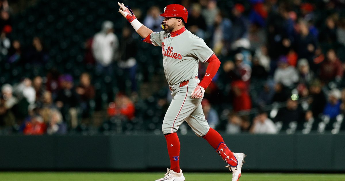 After clubbing 300th HR, Phillies' Kyle Schwarber says, 'Lot more to come,' but ...