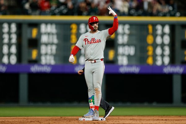 Phillies-Bryce-Harper-Rockies_052225
