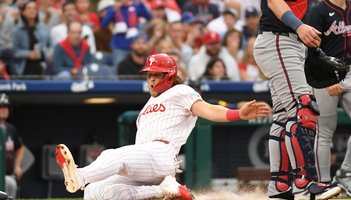 Alec-Bohm-Slide-Run-Scored-Phillies-Braves-5.27.25-MLB.jpg