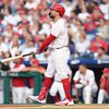 Phillies-Kyle-Schwarber-home-run_080425