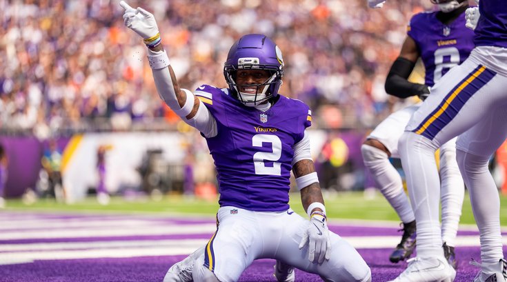 Eagles-Vikings-Isaiah-Rodgers_092425