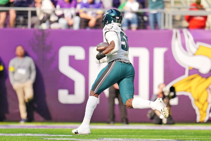 Jalyx-Hunt-Pick-Six-Eagles-Vikings-Week-7-NFL-2025.jpg