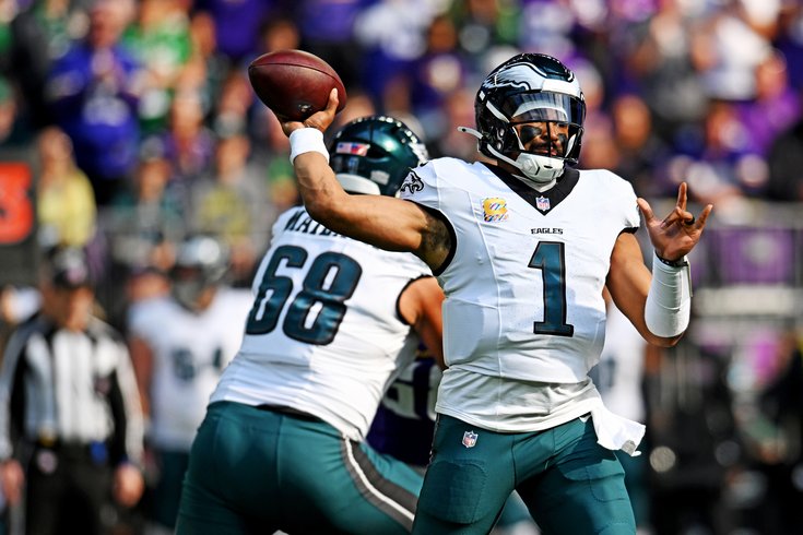 Jalen-Hurts-Pass-Eagles-Vikings-Week-7-2025-NFL.jpg