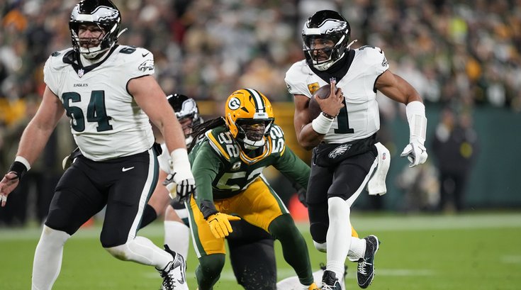Eagles-Jalen-Hurts-Packers_111025