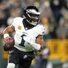 Jalen-Hurts-Eagles-Packers-11.10.25-NFL.jpg