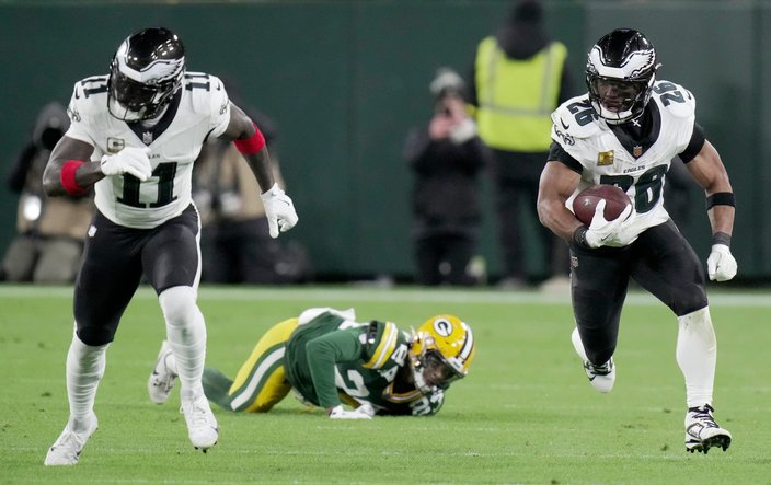 AJ-Brown-Saquon-Barkley-Eagles-Packers-Run-Week-10-NFL.jpg