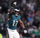 Nakobe-Dean-Celebration-Stop-Eagles-Lions-Week-11-NFL-2025.jpg
