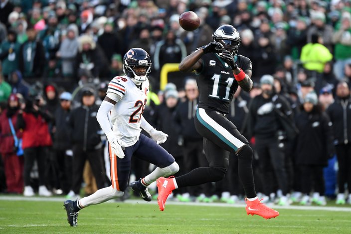 AJ-Brown-Catch-Eagles-Bears-Week-13-NFL-2025.jpg