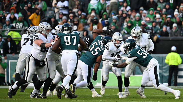 Brandon-Graham-Sacks-Kenny-Pickett-Eagles-Raiders-Week-15-NFL-2025.jpg