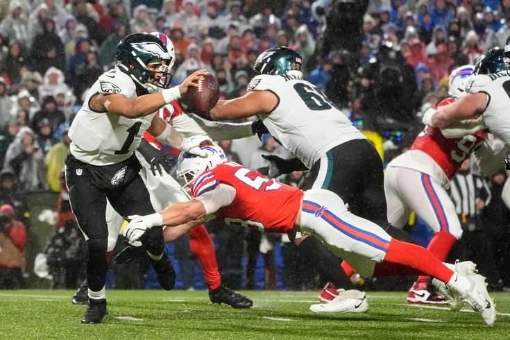 Eagles-Bills-Jalen-Hurts_122825