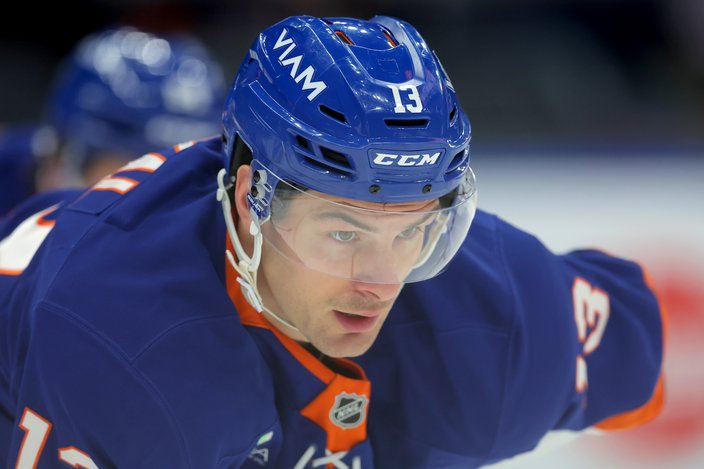 Mat-Barzal-Isles-2026.jpg
