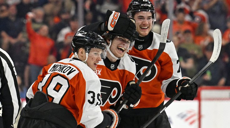 Oliver-Bonk-Goal-Flyers-4.14.26-NHL.jpg