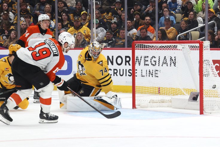 Garnet-Hathaway-Goal-Flyers-Penguins-Game-2-2026-NHL-Playoffs.jpg