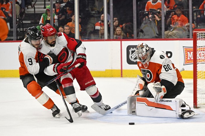 Drysdale-Vladar-Flyers-Canes-Game-3-2026.jpg