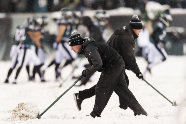 011725EaglesSnow