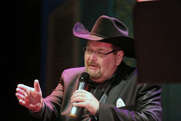 012315_Jim-Ross_AP