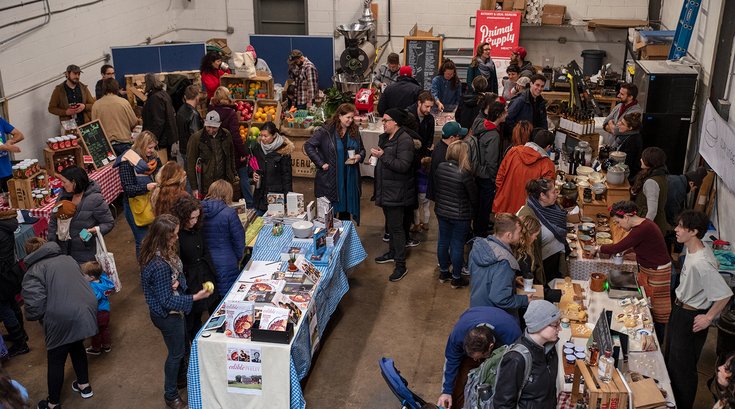 Winter farmers market at Bok