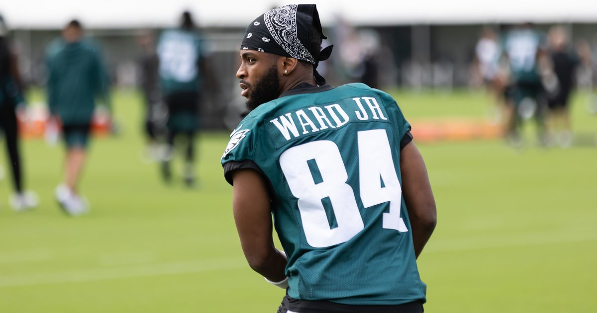 Eagles bring back WR Greg Ward to practice squad