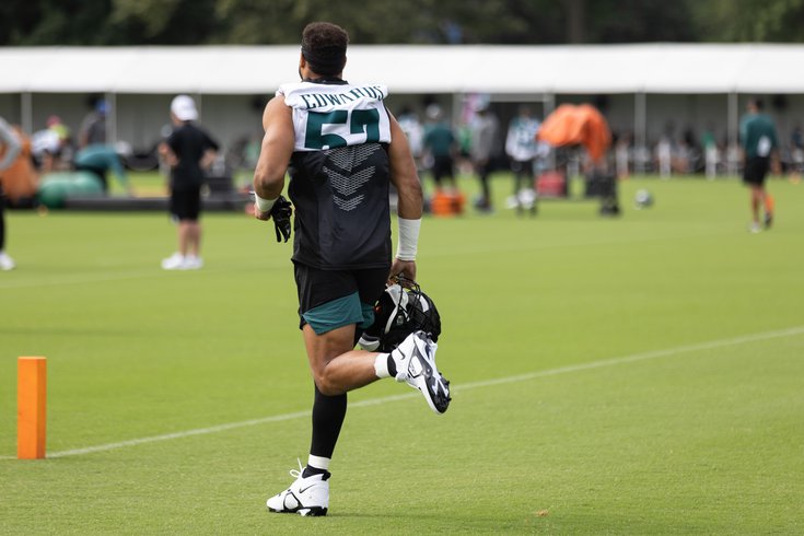 TJ-Edwards-Eagles-training-camp_072722_120.jpg