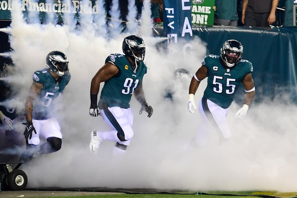 defense_Graham_Cox_Eagles_Giants_091922_KateFrese62.jpg