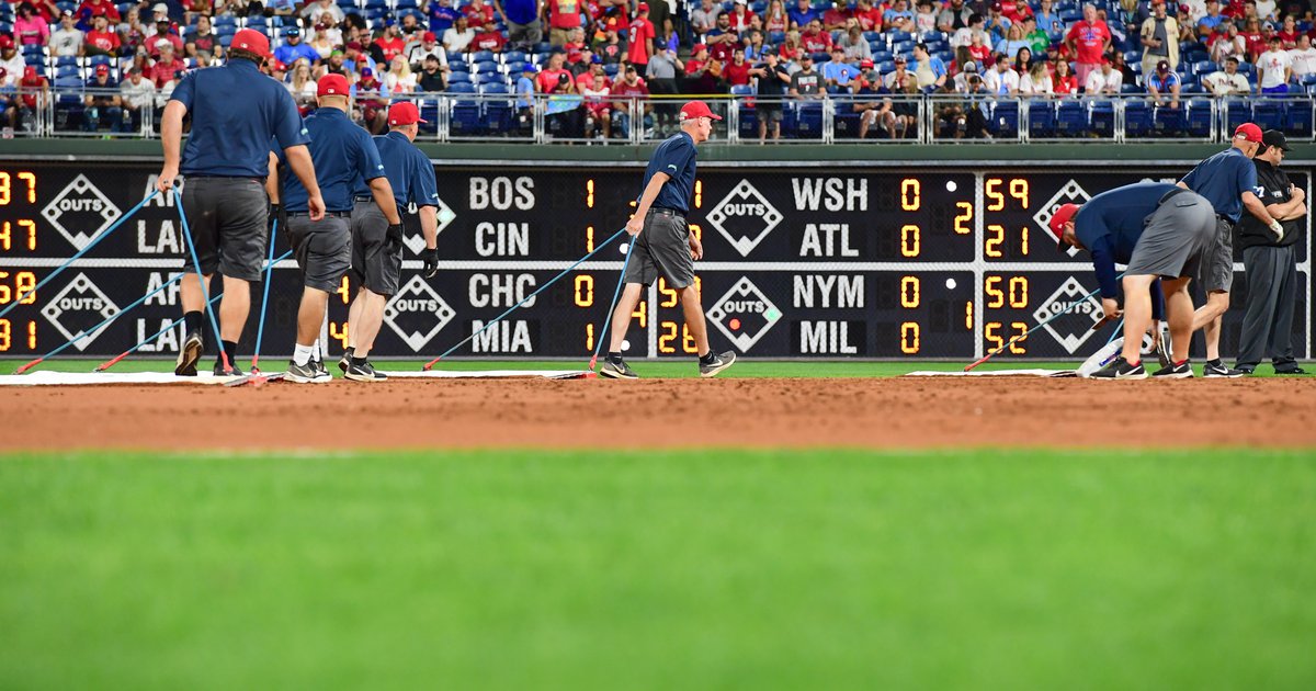 2022 World Series: Game 3 between Phillies-Astros postponed due to  inclement weather