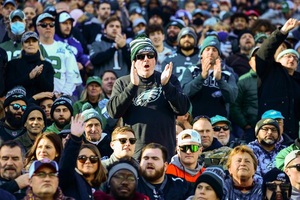 fans_Eagles_Giants_1226211_Kate_Frese15.jpg