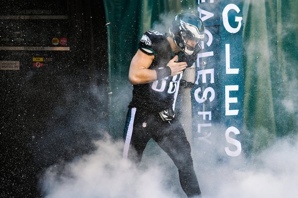 Dallas_Goedert_Eagles_Giants_1226211_Kate_Frese34.jpg