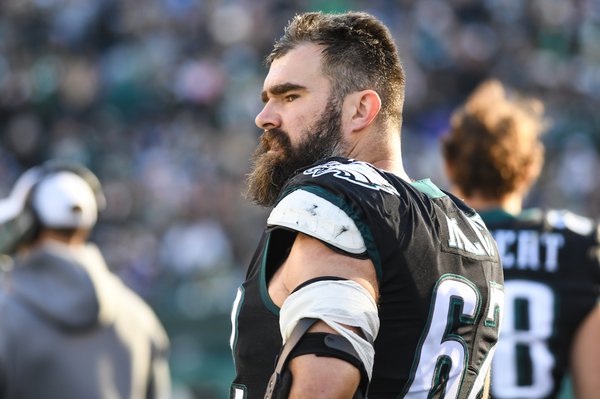 Big guy Batman: Eagles' Kelce goes Caped Crusader after win