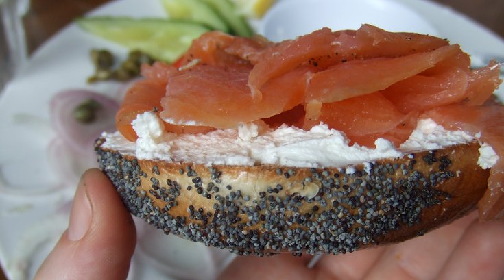 Poppy_Seed_Bagel