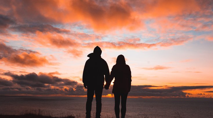 Anonymous_Couple_Unsplash_Hillside_Holding_Hands